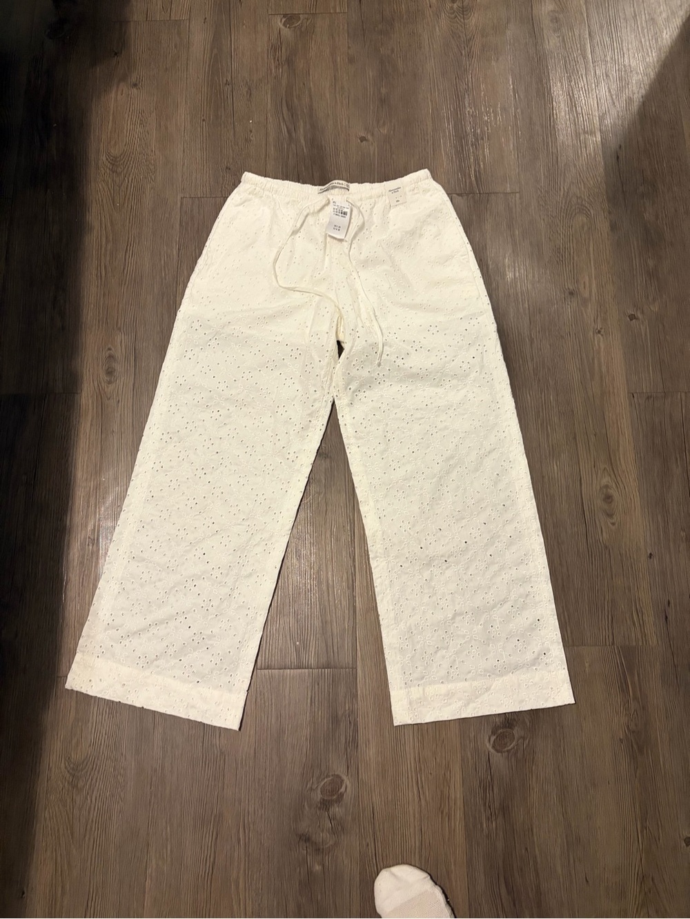 Abercrombie & Fitch Cream Eyelet Wide-Leg Drawstring Pants